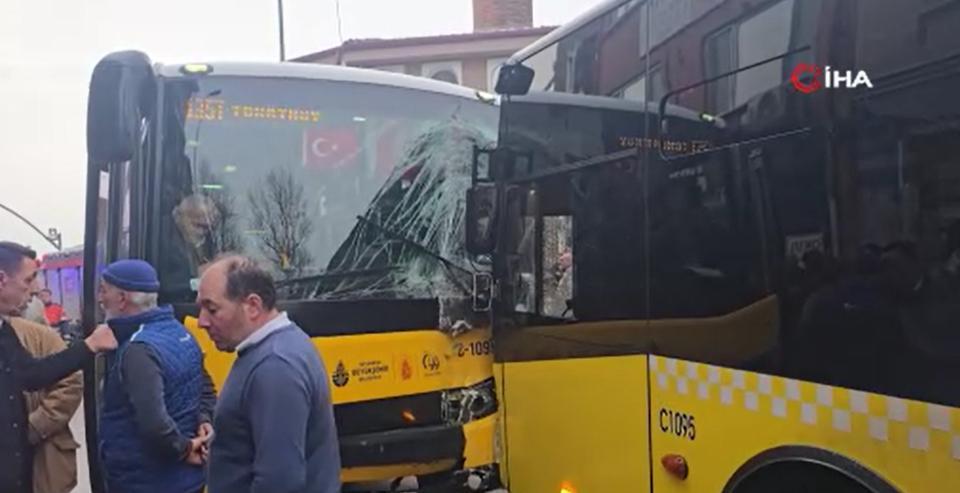Otobüsler kafa kafaya çarpıştı: 7 kişi yaralandı
