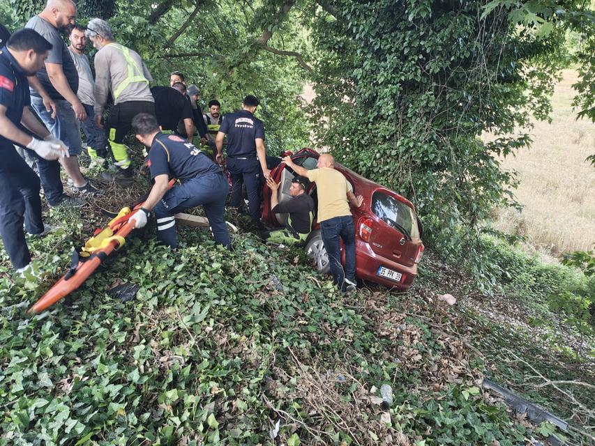 Evciler sapağında trafik kazası: 2 yaralı