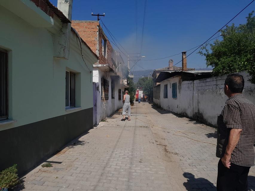 Aydın'da damat evi kundakladı