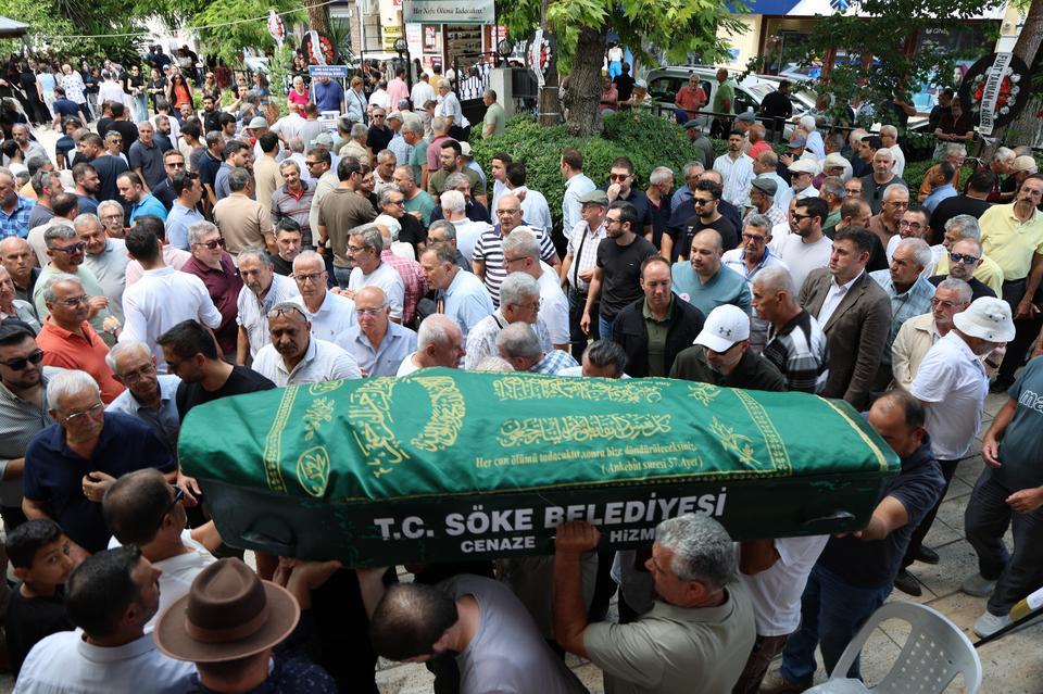 Söke sanayisinin öncü isimlerinden Altınöz toprağa verildi