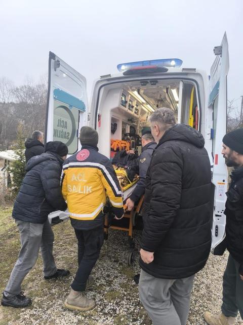 Kayıp yaşlı adam donmak üzereyken bulundu