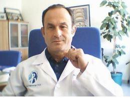 Araç kullanırken kalp krizi geçiren profesör hayatını kaybetti