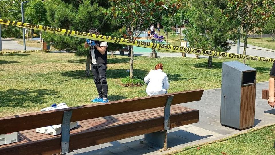 Boşanma aşamasındaki koca eşini boğazından bıçakladı