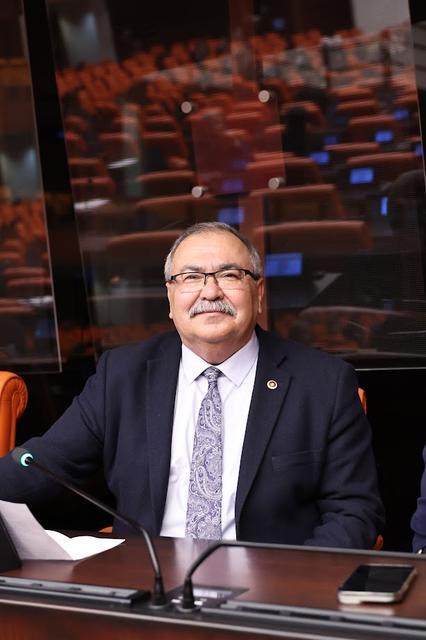 “Kadınların mücadelesinde ve dayanışmasında yanlarındayız”