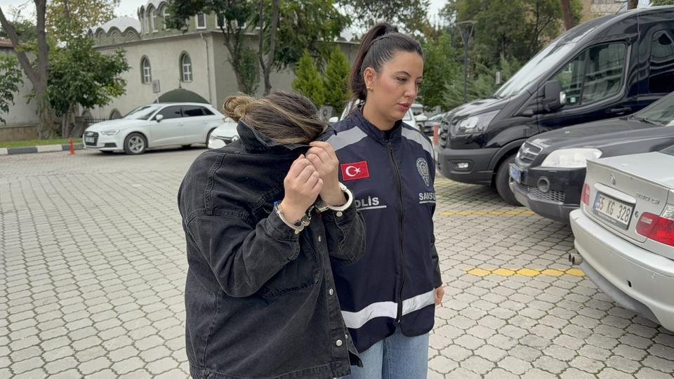 BAKTIĞI YAŞLI KADININ HESABINDAN KENDİ HESABINA 78 BİN LİRA AKTARDI, TUTUKLANDI