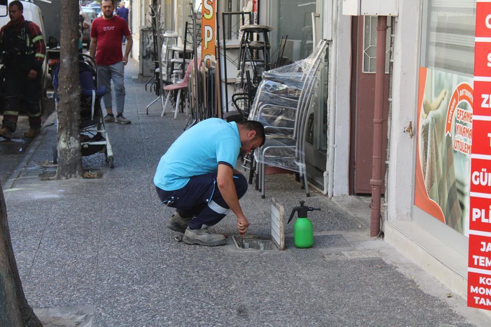 EFELER'DE DOĞAL GAZ KAÇAĞI PANİĞİ, 6 KATLI BİNA TAHLİYE EDİLDİ