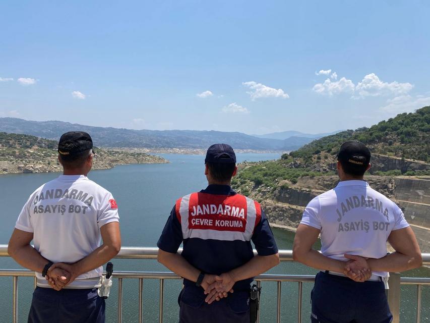 Çine'deki barajlarda kıyı denetimi yapıldı