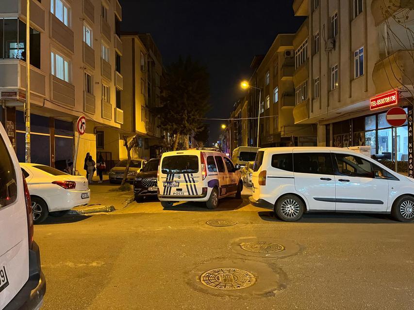 AVCILAR'DA AİLE KATLİAMI: 3 ÖLÜ, 1 YARALI ESKİ EŞİNİ, KAYINVALİDESİNİ VE BALDIZINI VURDUKTAN SONRA İNTİHAR ETTİ