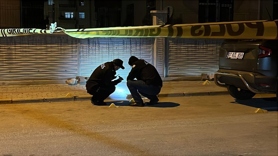 BOŞANMA AŞAMASINDAKİ KOCASI TARAFINDAN VURULAN KADIN ÖLDÜ