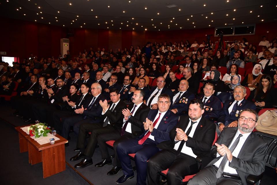 NAZİLLİ ATATÜRK'Ü ANDI