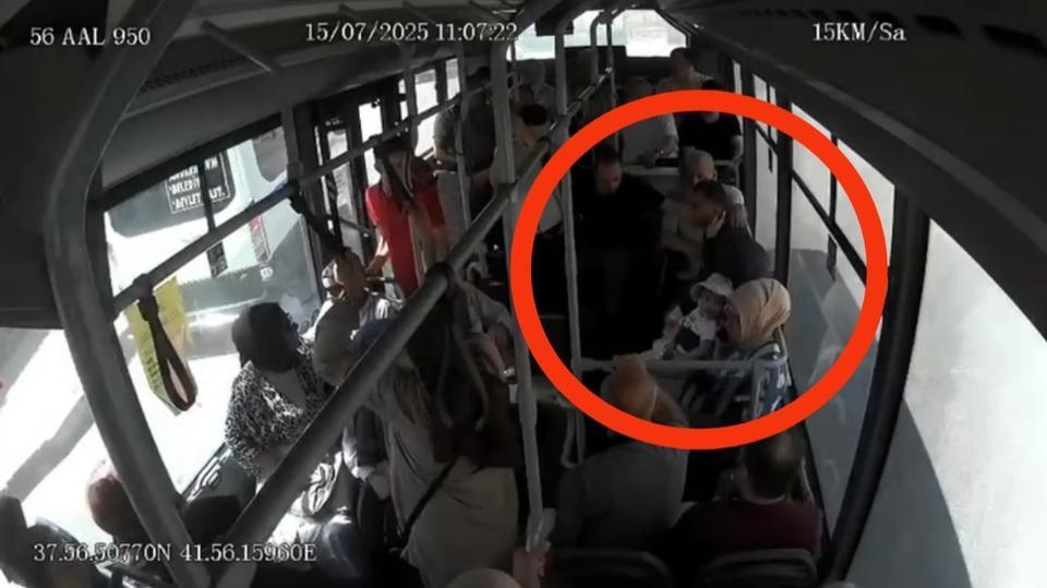 Otobüste fenalaşan yolcu hastaneye yetiştirildi