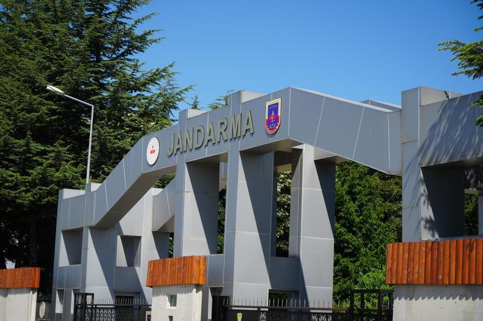 CHP'li Belediyeye 6. dalga operasyon! 10 kişi gözaltına alındı