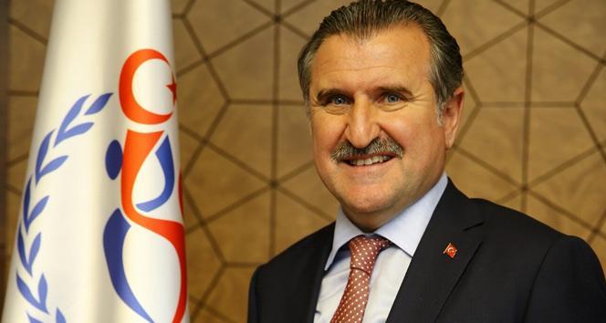 Üniversiteliler için beklenen haber geldi! Bakan Bak duyurdu