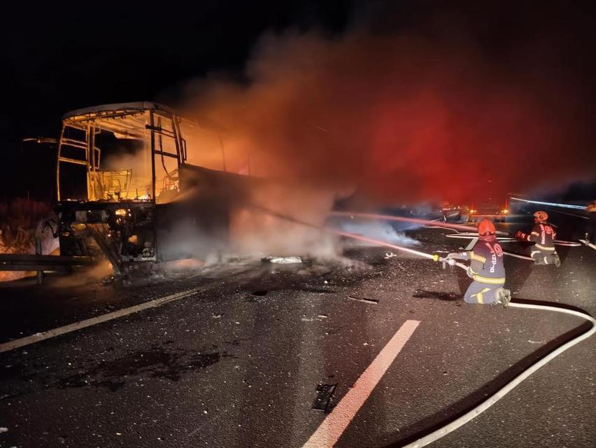 Aydın-Denizli Otoyolu'nda 8 can alan kazada kimlik tespiti sürüyor