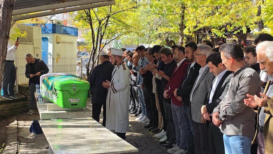 22 yaşındaki genç kız motosiklet kazasında can verdi