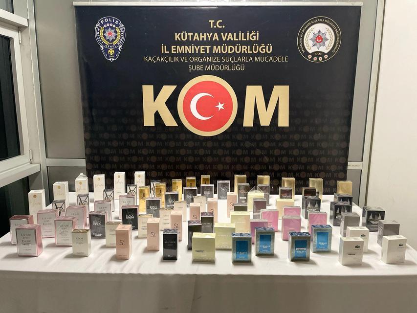 Kütahya'da kaçak parfüm operasyonu
