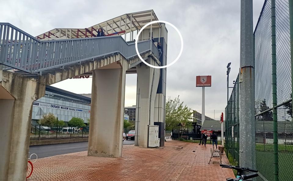 Ölmek isteyen kadını polis ikna etti