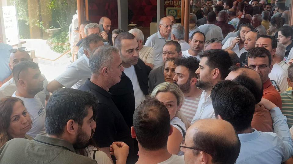 MANAVGAT BELEDİYESİ'NE 'RÜŞVET VE YOLSUZLUK' OPERASYONU MANAVGAT BELEDİYE BAŞKANI CHP'Lİ NİYAZİ NEFİ KARA'NIN DA ARALARINDA BULUNDUĞU ÇOK SAYIDA KİŞİ HAKKINDA GÖZALTI KARARI VERİLDİ