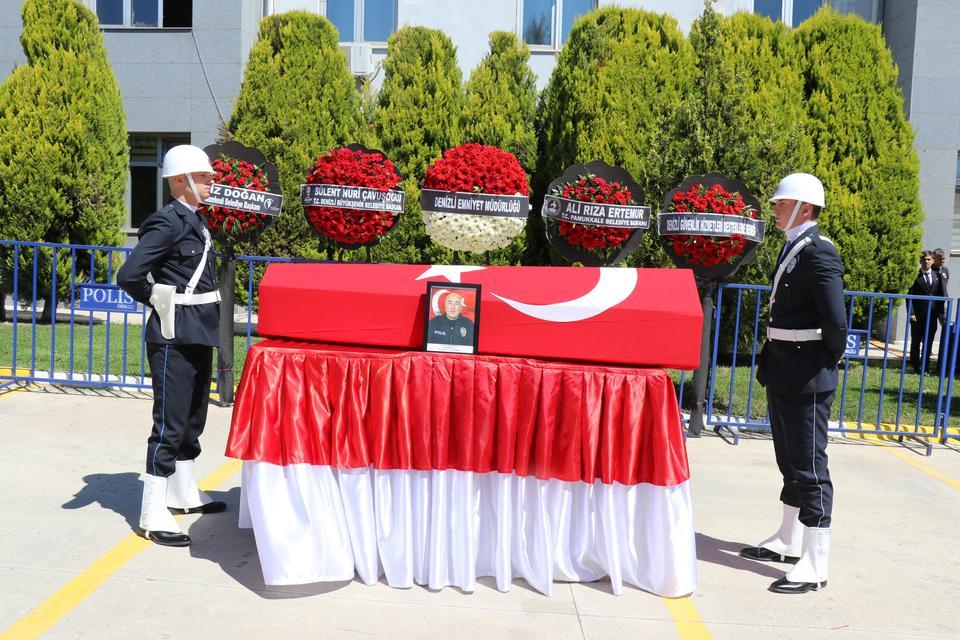 Kalp krizi geçiren polis memuru kurtarılamadı