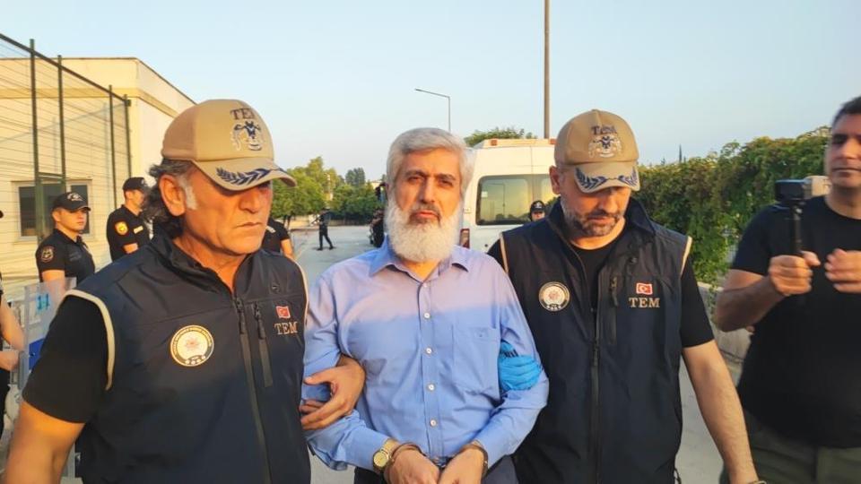 Furkan Vakfı’na baskın: Alparslan Kuytul ve eşi gözaltında