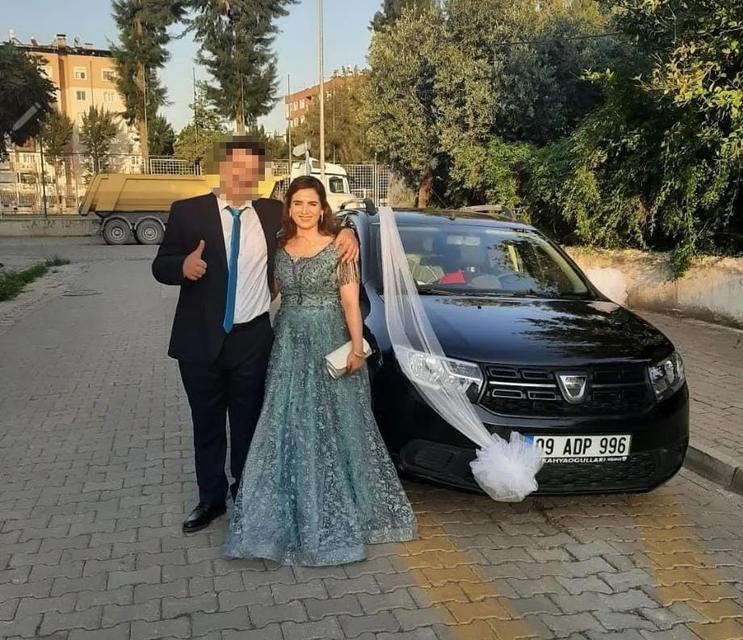 2 AY ÖNCE BEYAZ GELİNLİKLE GİTTİĞİ KOCASININ EVİNDEN 2 AY SONRA TABUTLA ÇIKTI CİNAYETTEN 2 AY ÖNCE KAYDEDİLEN DÜĞÜNDE ÇİFTİN MUTLULUKLARI MAZİDE KALDI