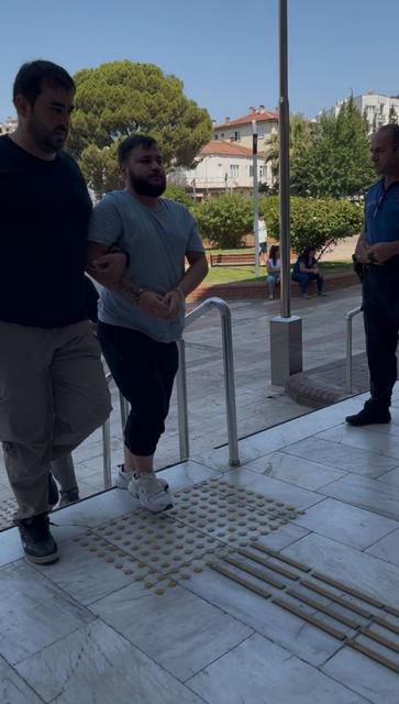 Efeler'de uyuşturucu suçundan aranan şahıs yakalandı