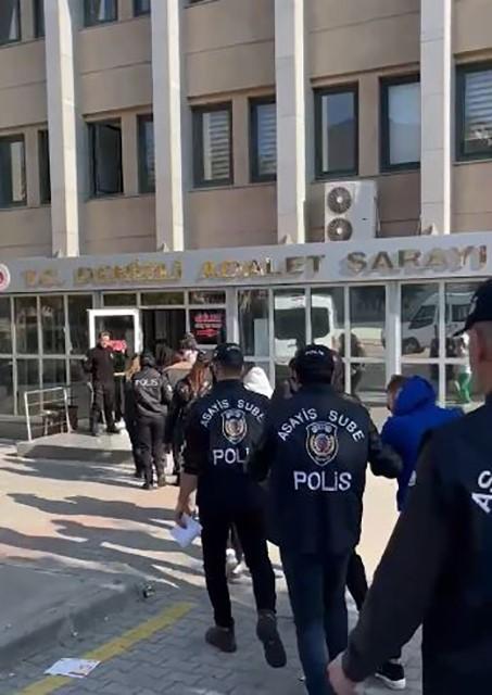DENİZLİ'DE FUHŞA ZORLANAN 13 KADIN KURTARILDI DENİZLİ'DE 5 MASAJ SALONUNA DÜZENLENEN OPERASYONDA 6 ŞÜPHELİ TUTUKLANDI