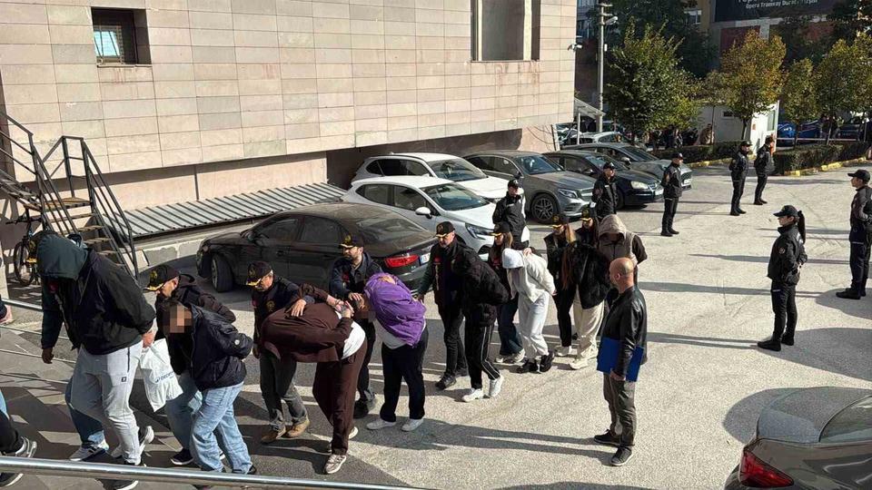 Fuhuş operasyonunun detayları ortaya çıktı