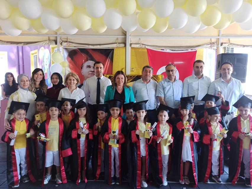 AYDIN DEVLET HASTANESİ KREŞİ'NDE MEZUNİYET COŞKUSU