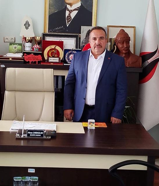 YENİFAKILI BELEDİYE BAŞKANI SARIASLAN, TRAFİK KAZASINDA HAYATINI KAYBETTİ