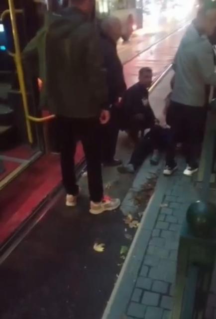 Minibüsün çarptığı 9 yaşındaki çocuk yaralandı