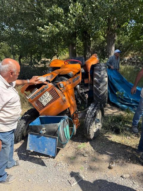 Kontrolden çıkan traktör devrildi: 2 yaralı
