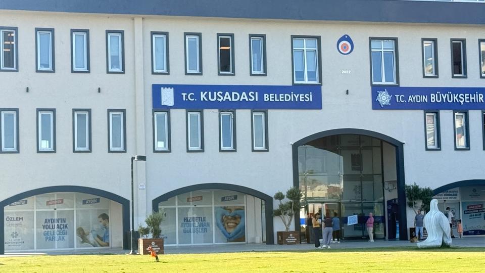 KUŞADASI BELEDİYESİ'NE 3. DALGA OPERASYONU