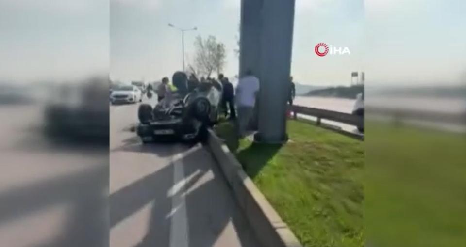Kontrolden çıkan otomobil refüje çarpıp takla attı