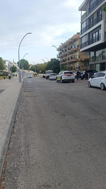 Motosiklet yayaya çarpıştı: 2 yaralı