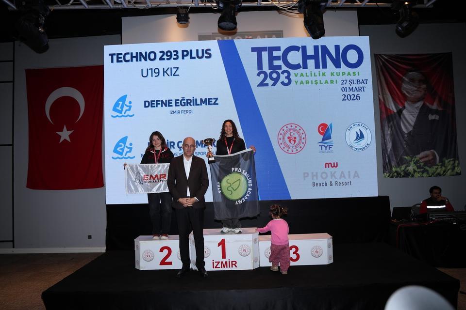 VALİLİK KUPASI YELKEN YARIŞLARI FOÇA'DA YAPILDI