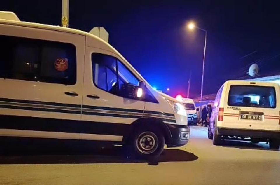 Kan donduran cinayet: 56 yaşındaki kadın birden fazla bıçak darbesiyle öldürüldü