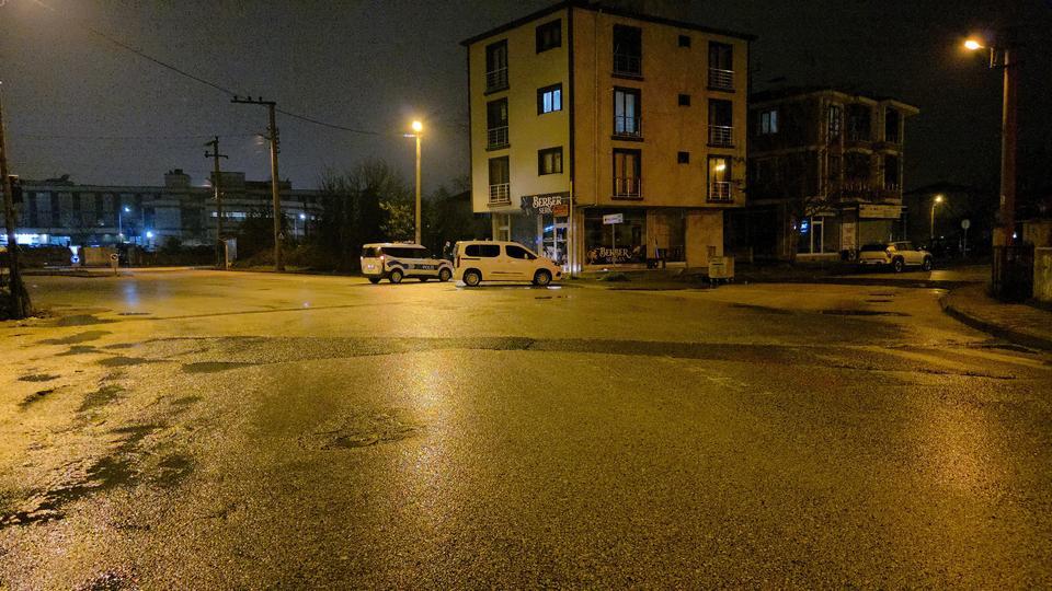 14 yaşında çocuk, durakta vurulmuş halde bulundu