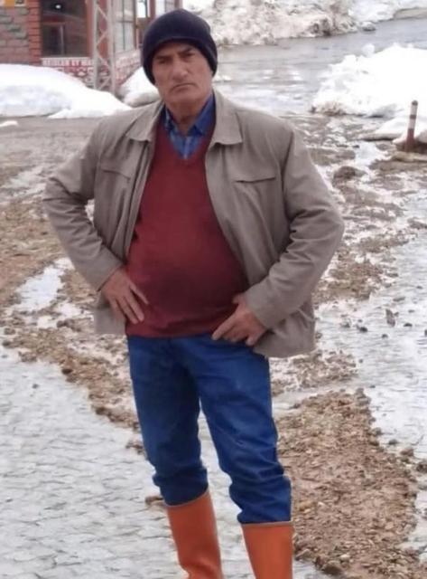 Kamyonetiyle 100 metrelik uçuruma yuvarlanan şahıs hayatını kaybetti