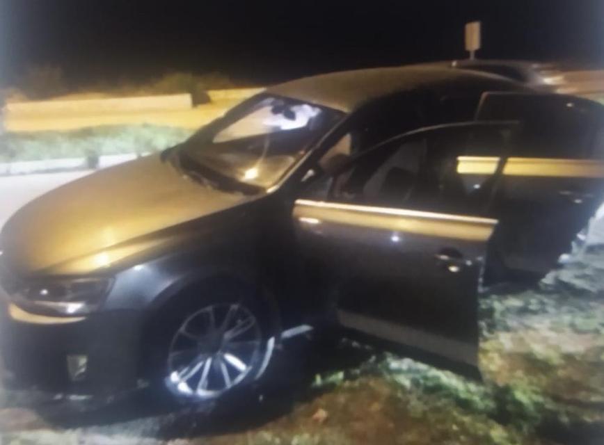 Dur ihtarına uymayan sürücü kovalamaca sonrası polise çarptı