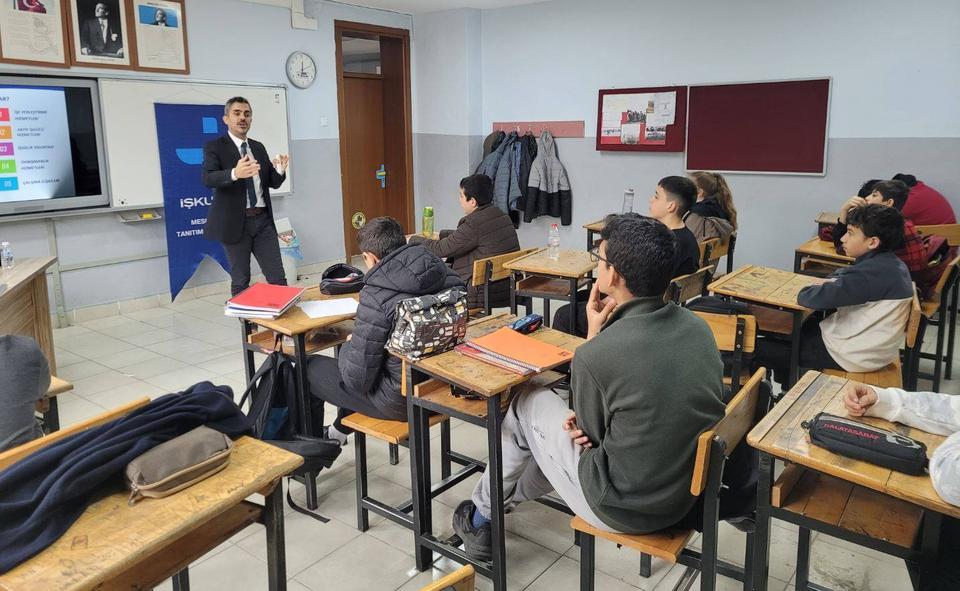Aydın İŞKUR’dan öğrencilere meslek seçimi eğitimi