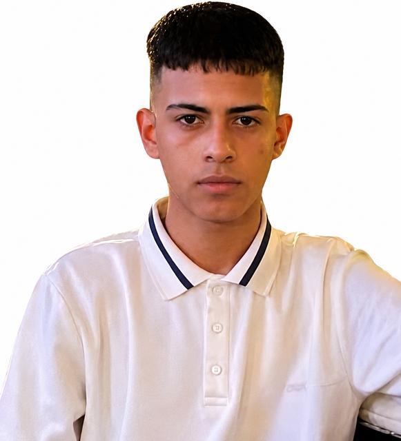 16 yaşındaki çocuk silahla oynarken canından oldu
