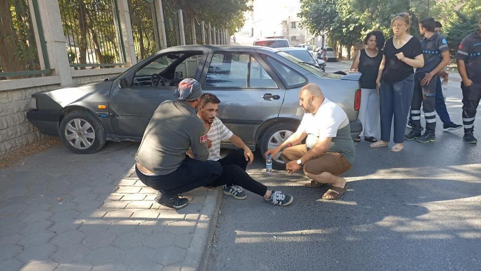Kontrolden çıkan otomobil duvara çarparak durabildi, sürücüsü yaralandı