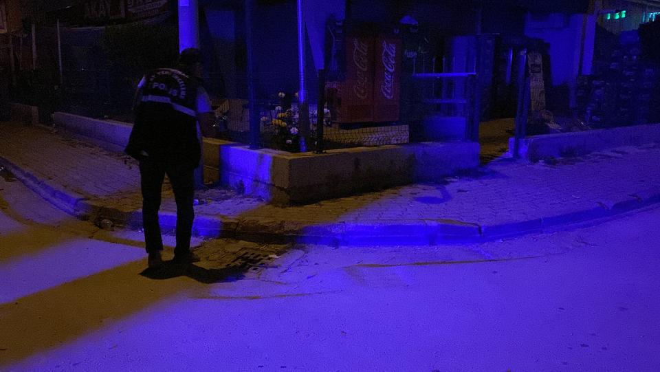 17 yaşındaki gence sokak ortasında dehşeti yaşattılar