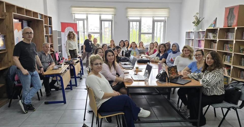 Aydın'da öğretmenlere yapay zeka destekli eğitim atölyesi
