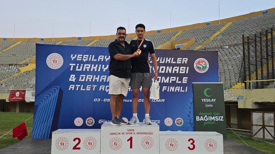 Koray Uygun büyüklerde Türkiye şampiyonu oldu