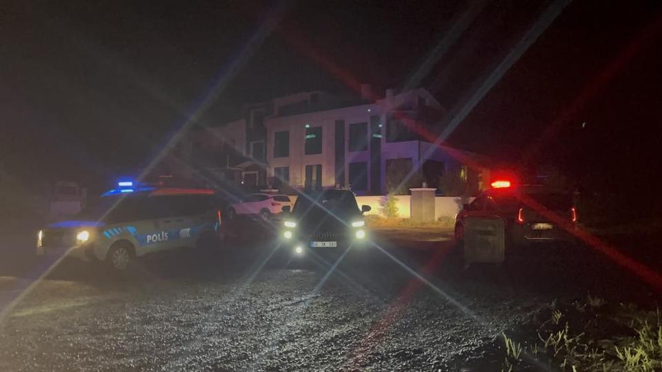 Damadını gözünden vurdu