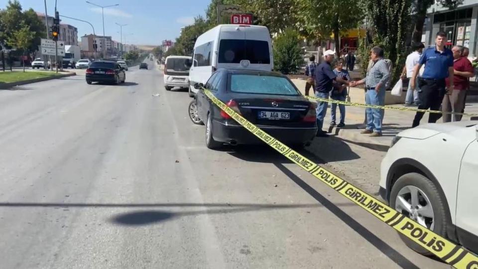 Silahlı kavga: 2 yaralı