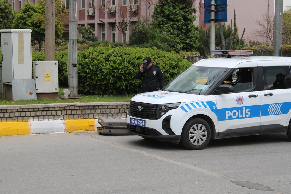 MİNİBÜSTEN DÜŞEN VALİZ, EKİPLERİ HAREKETE GEÇİRDİ