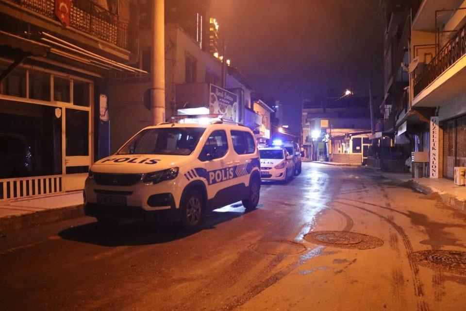 İZMİR'DEKİ SIR CİNAYETTE ŞÜPHELİ BABA ÇIKTI